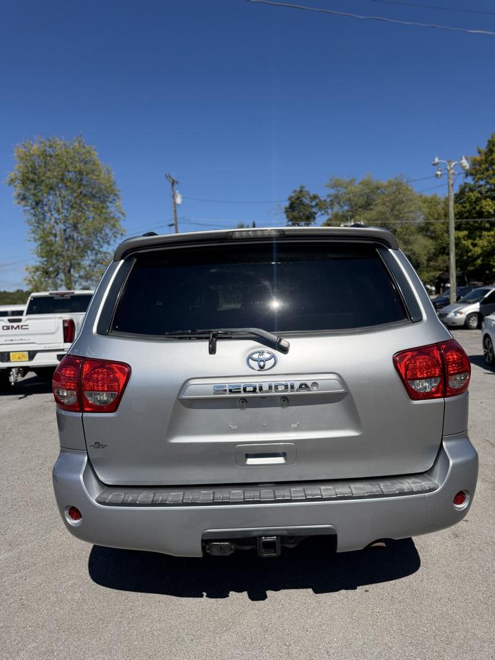 Toyota Sequoia 4WD 4.6L SR5 (Natl) 2012