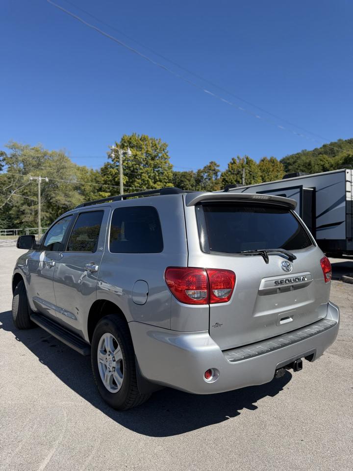 Toyota Sequoia 4WD 4.6L SR5 (Natl) 2012
