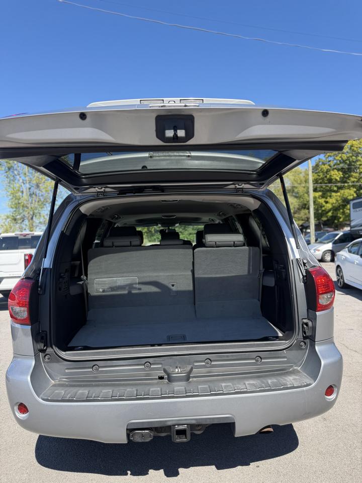 Toyota Sequoia 4WD 4.6L SR5 (Natl) 2012