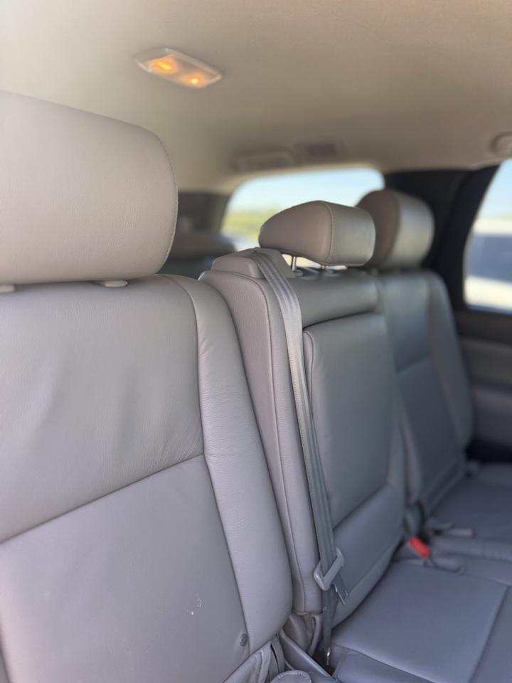 Toyota Sequoia 4WD 4.6L SR5 (Natl) 2012