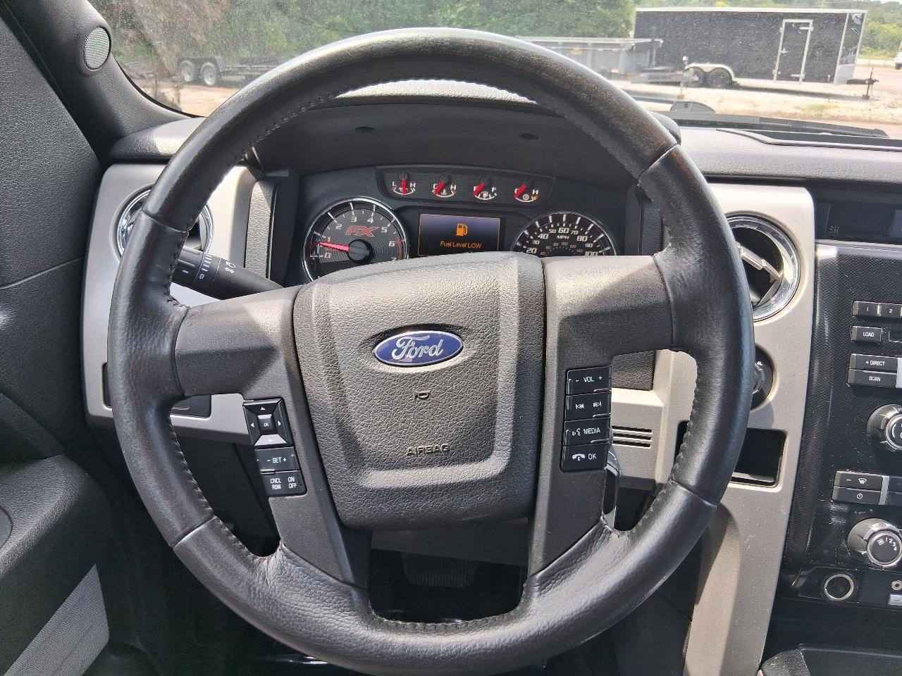 Ford F-150 4WD SuperCrew 145" Platinum 2012
