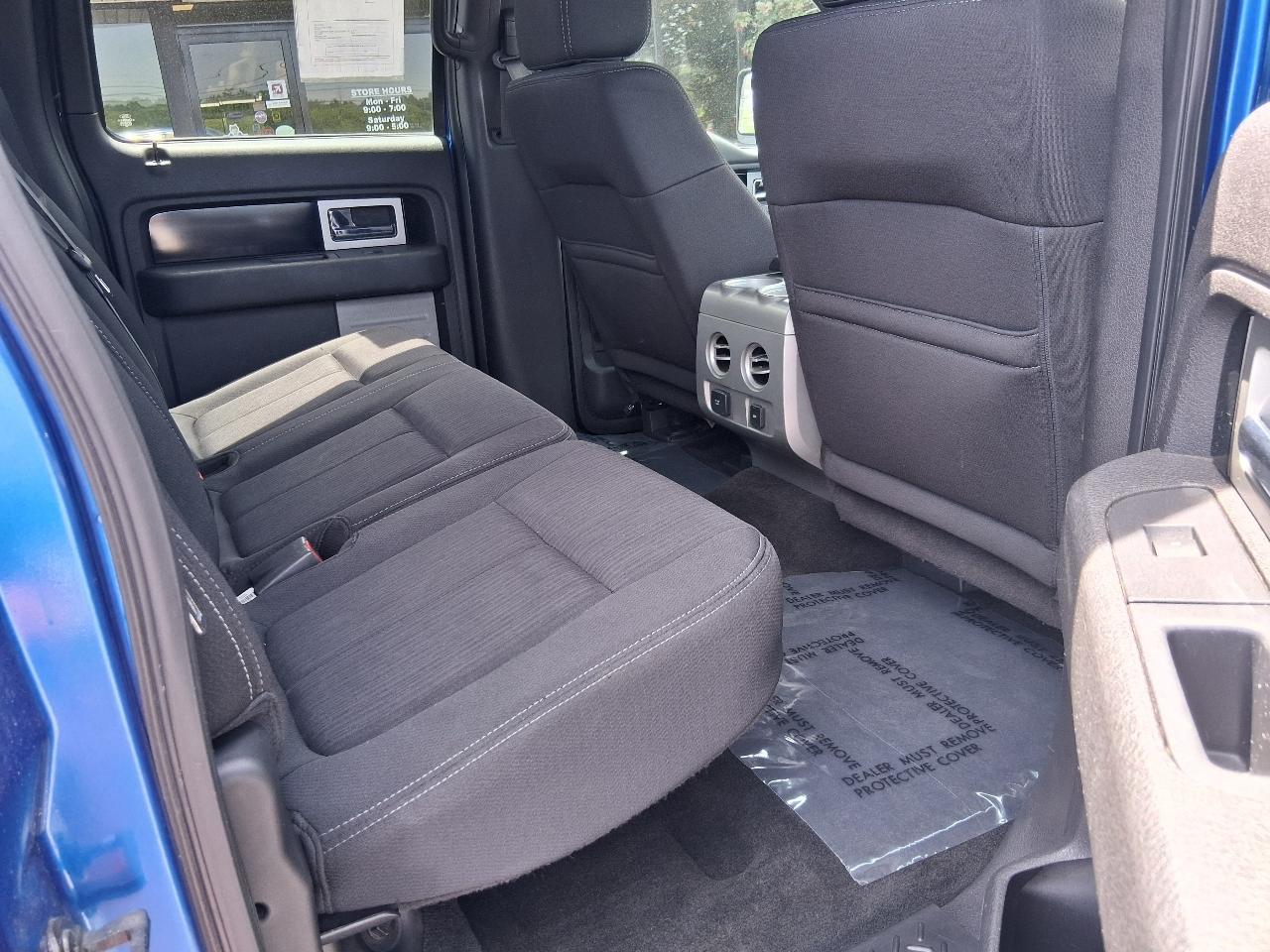 Ford F-150 4WD SuperCrew 145" Platinum 2012