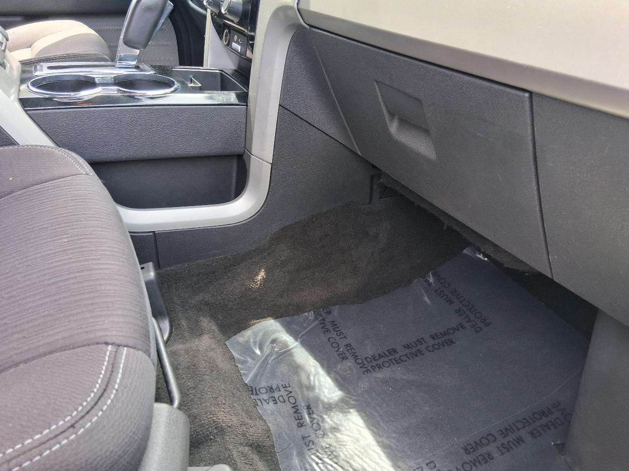 Ford F-150 4WD SuperCrew 145" Platinum 2012