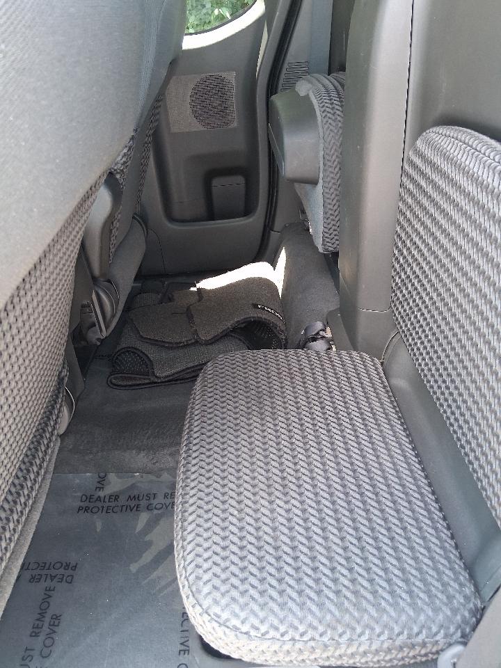 Nissan Frontier 2WD King Cab Auto SE 2007