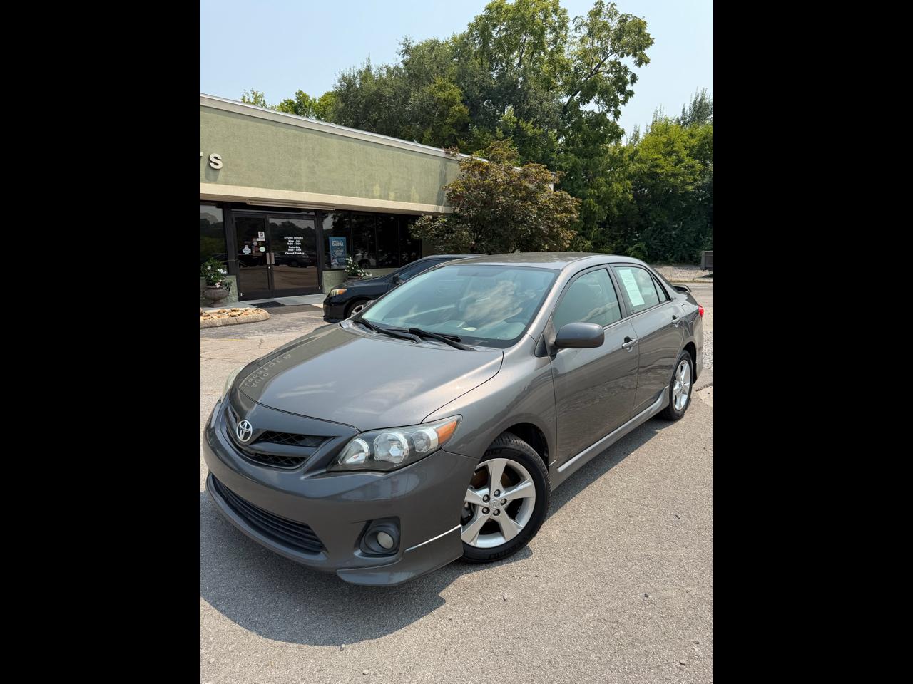 2013 Toyota Corolla 4dr Sdn Auto LE Special Edition (Natl)