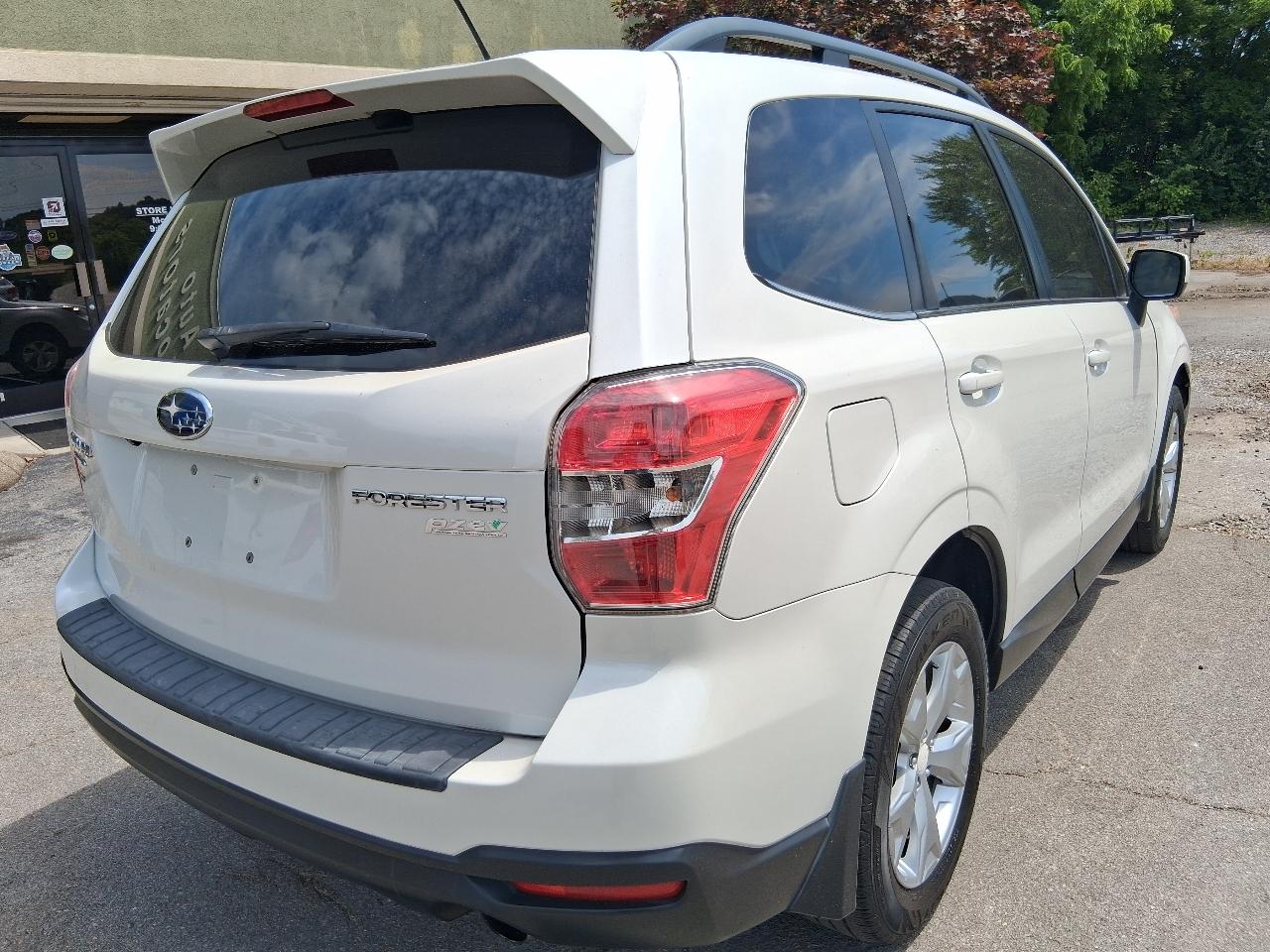 Subaru Forester 4dr Auto 2.5i Limited PZEV 2014