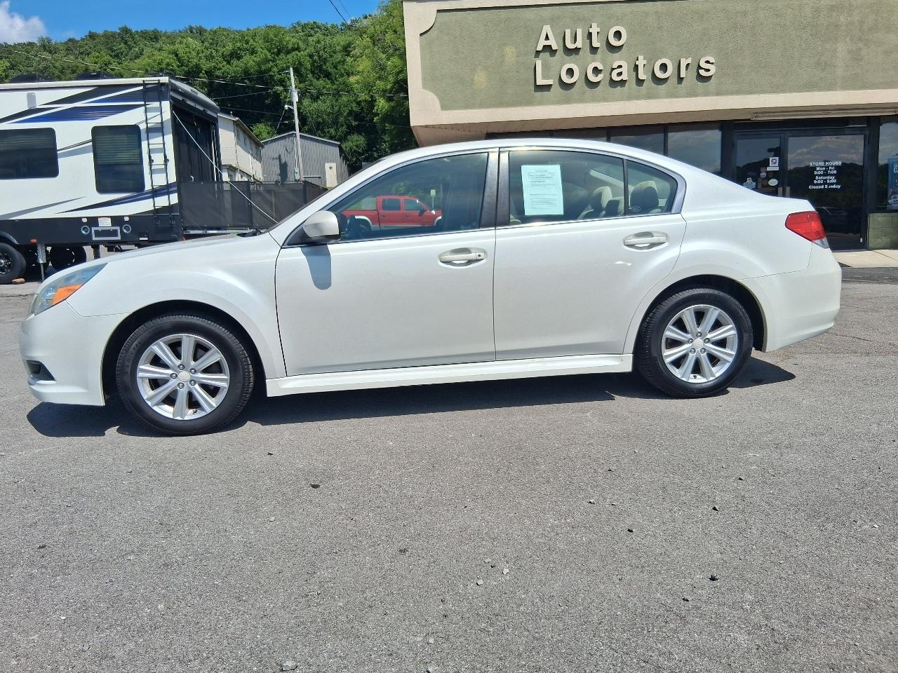 Subaru Legacy 4dr Sdn H4 Auto 2.5i Prem 2011