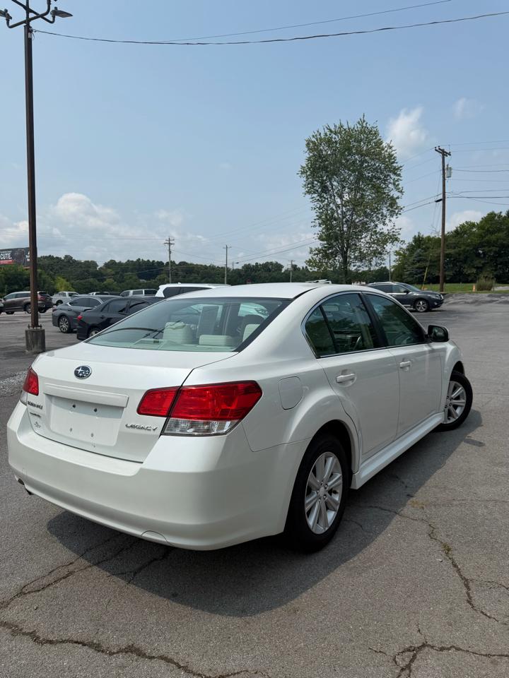 Subaru Legacy 4dr Sdn H4 Auto 2.5i Prem 2011