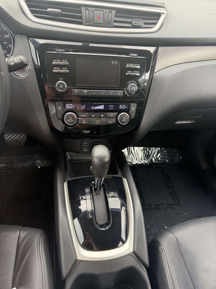 Nissan Rogue FWD 4dr SV 2014