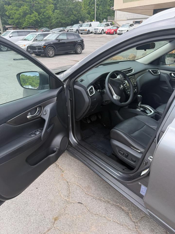 Nissan Rogue FWD 4dr SV 2014
