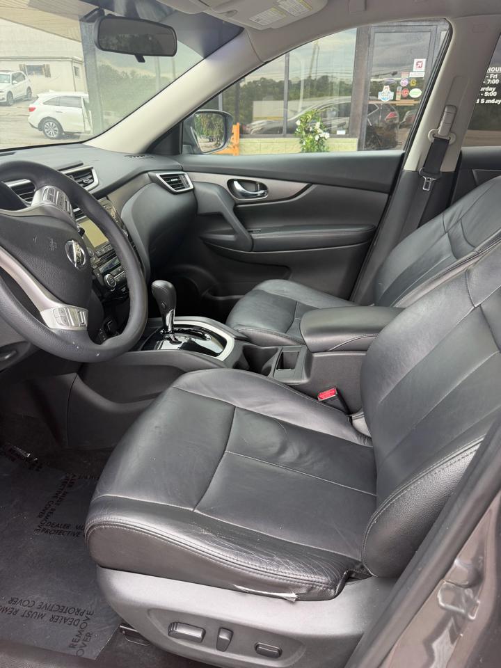Nissan Rogue FWD 4dr SV 2014