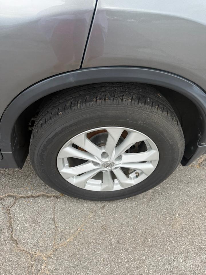 Nissan Rogue FWD 4dr SV 2014