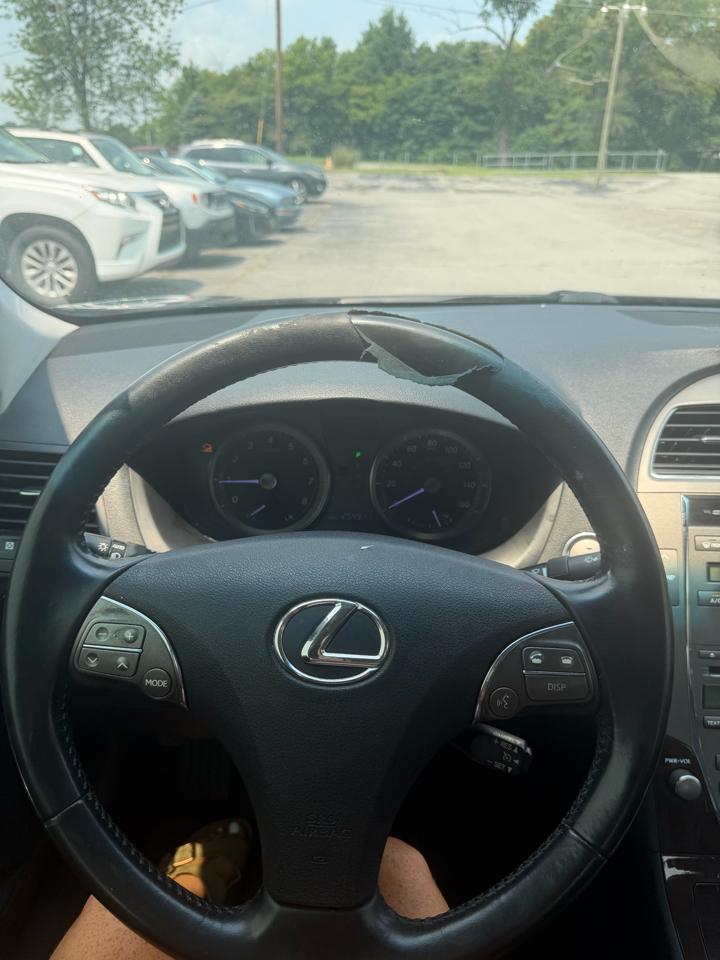 Lexus ES 350 4dr Sdn 2011