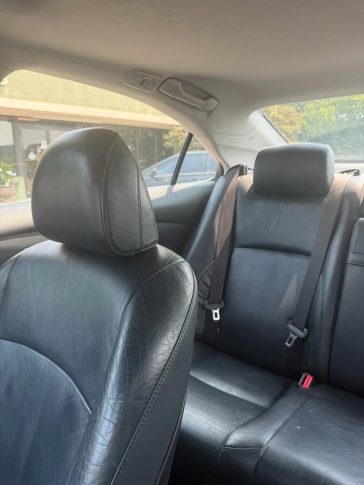 Lexus ES 350 4dr Sdn 2011