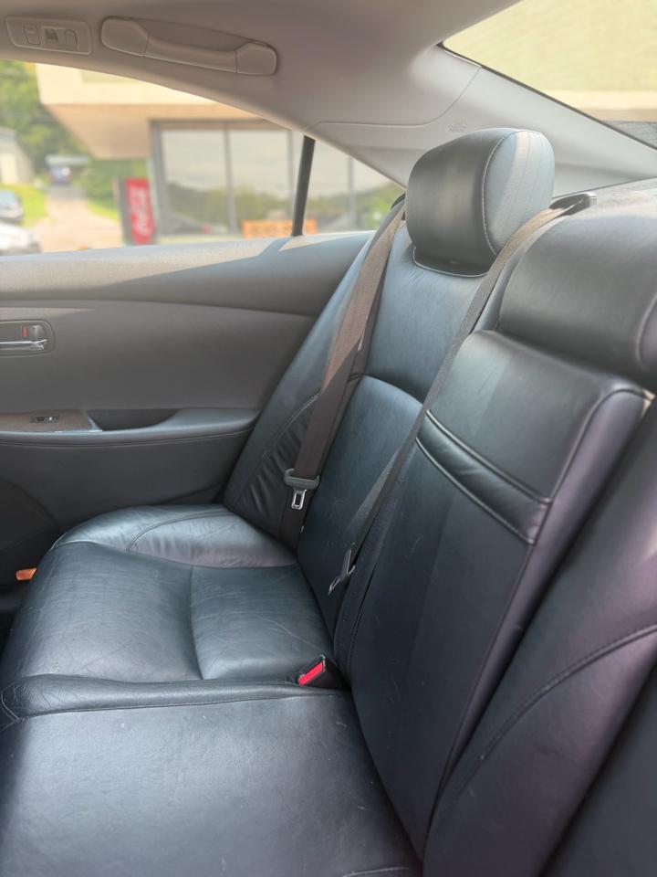 Lexus ES 350 4dr Sdn 2011