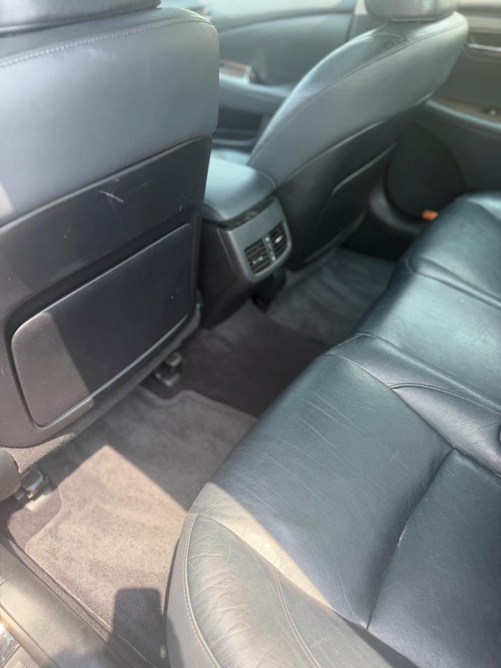 Lexus ES 350 4dr Sdn 2011