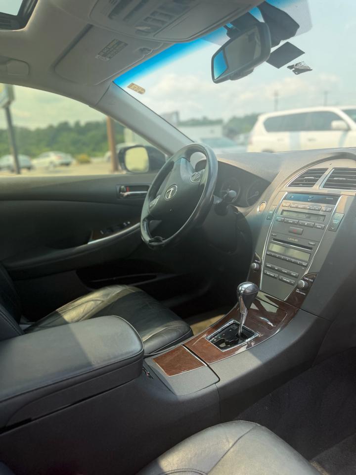 Lexus ES 350 4dr Sdn 2011