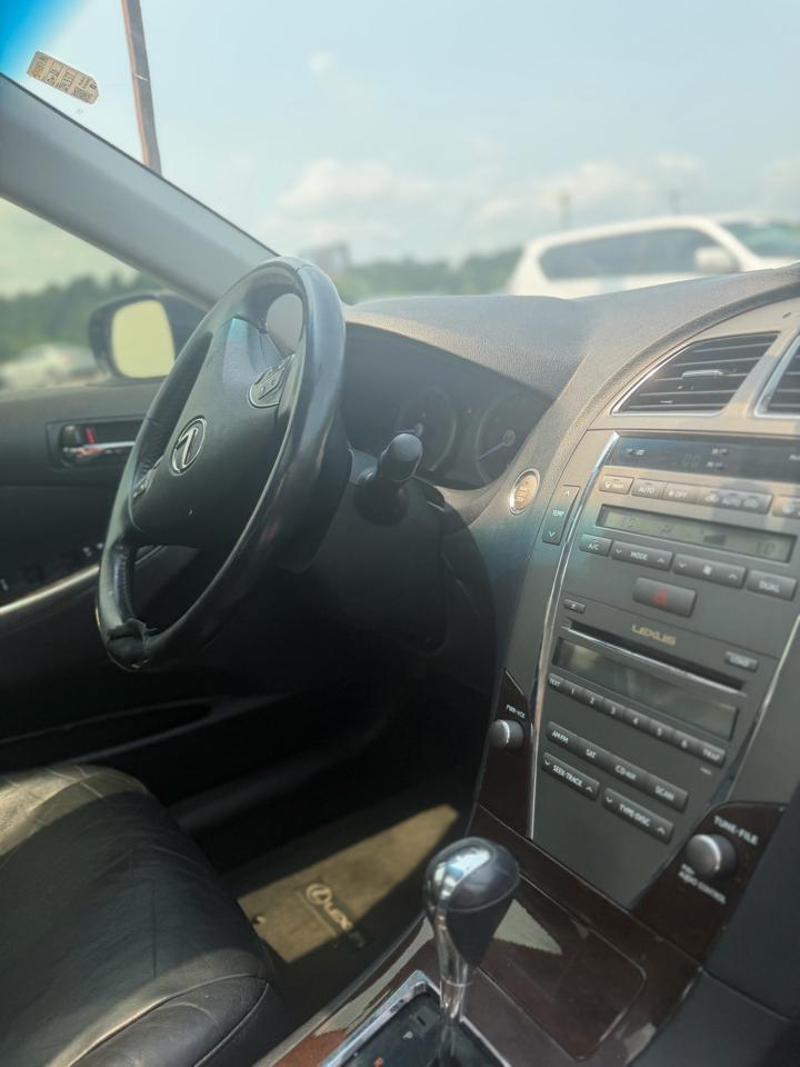 Lexus ES 350 4dr Sdn 2011