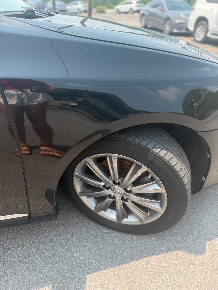 Lexus ES 350 4dr Sdn 2011