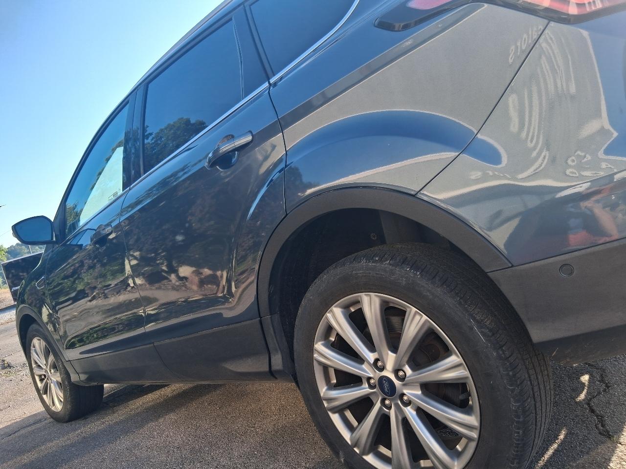 Ford Escape Titanium 4WD 2018