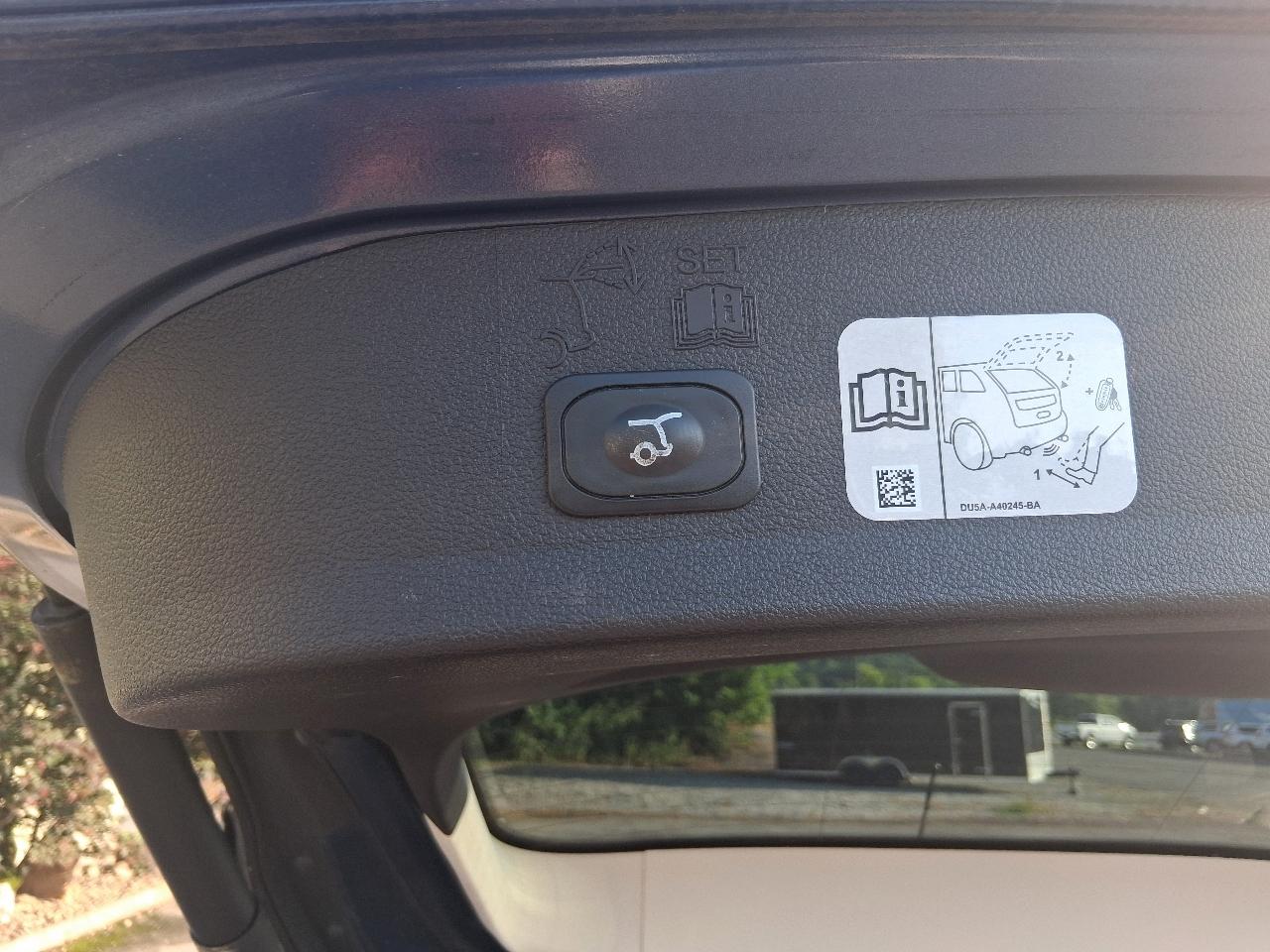 Ford Escape Titanium 4WD 2018