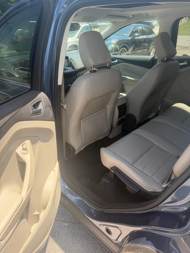 Ford Escape Titanium 4WD 2018