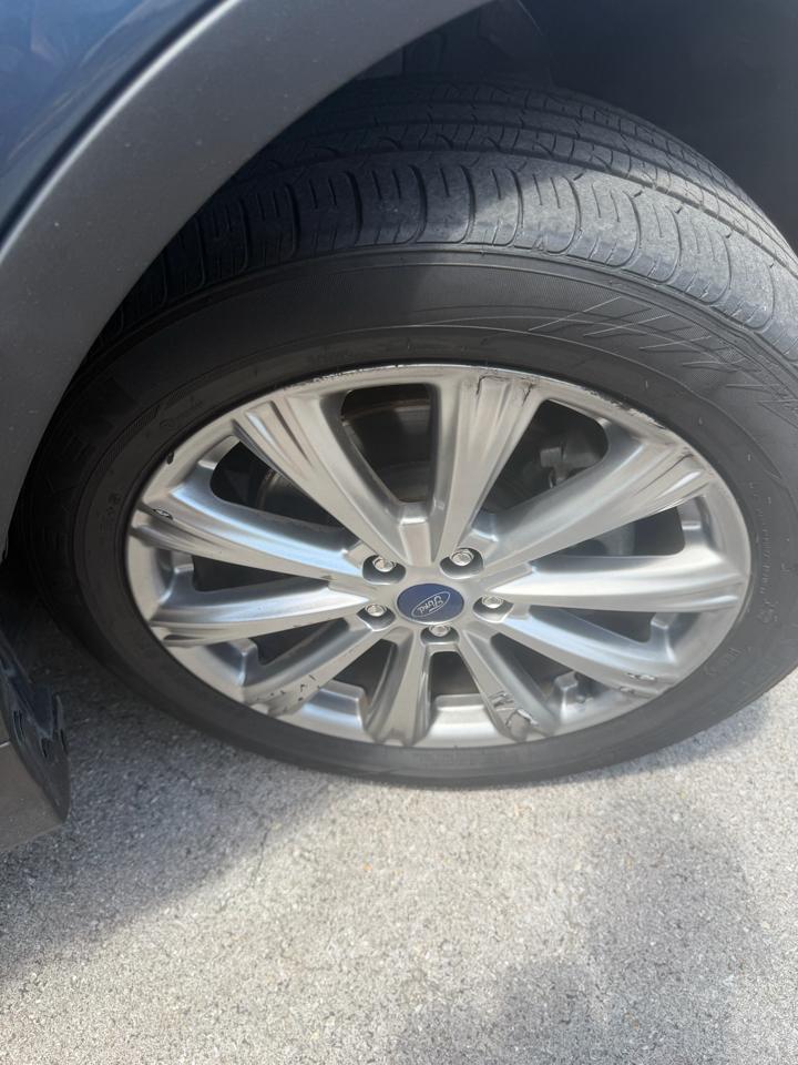Ford Escape Titanium 4WD 2018