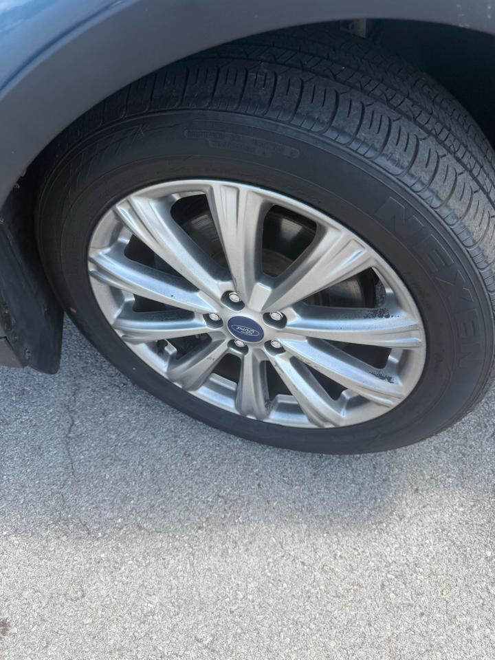 Ford Escape Titanium 4WD 2018