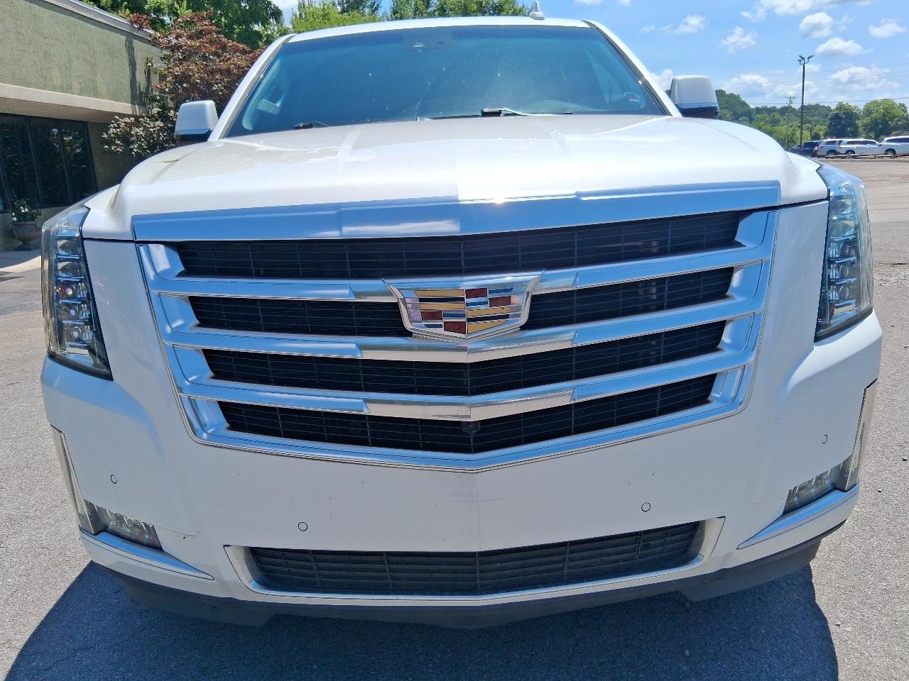 Cadillac Escalade 4WD 4dr Luxury 2017