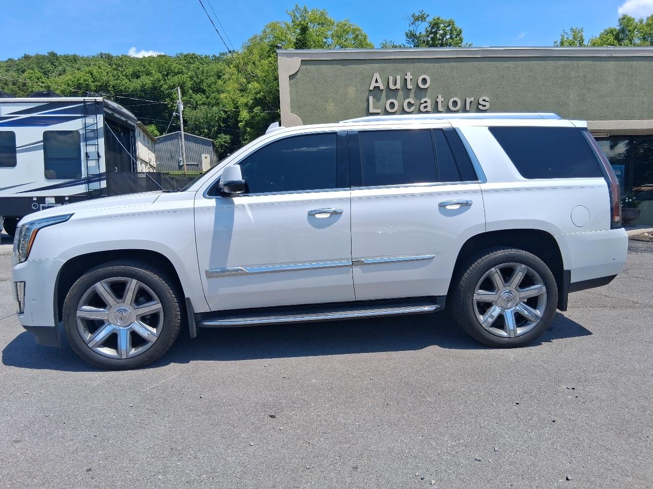 Cadillac Escalade 4WD 4dr Luxury 2017