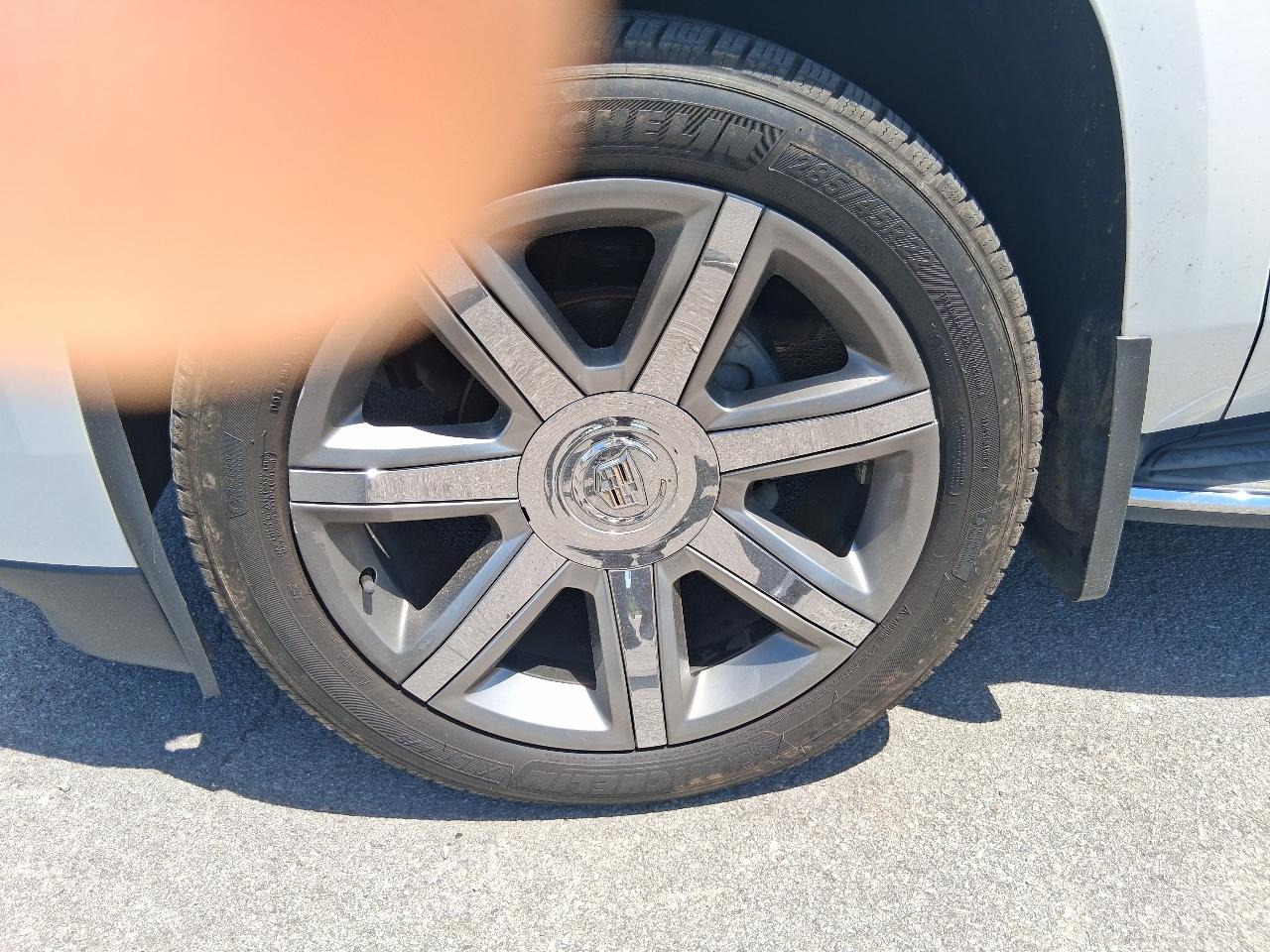 Cadillac Escalade 4WD 4dr Luxury 2017