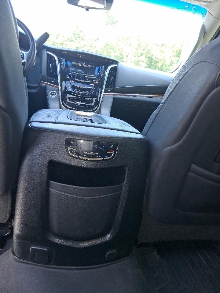 Cadillac Escalade 4WD 4dr Luxury 2017