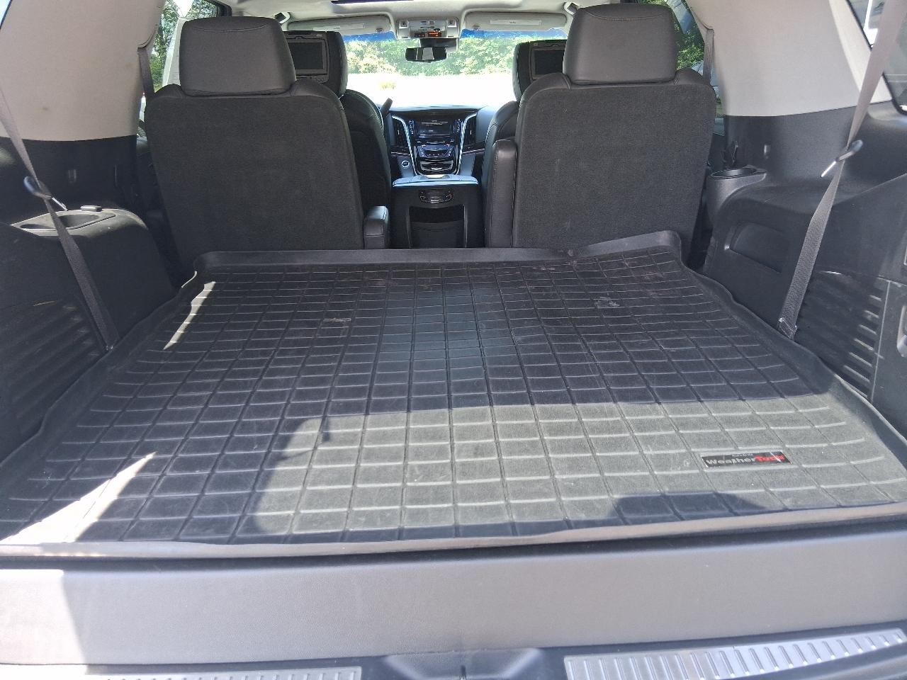 Cadillac Escalade 4WD 4dr Luxury 2017