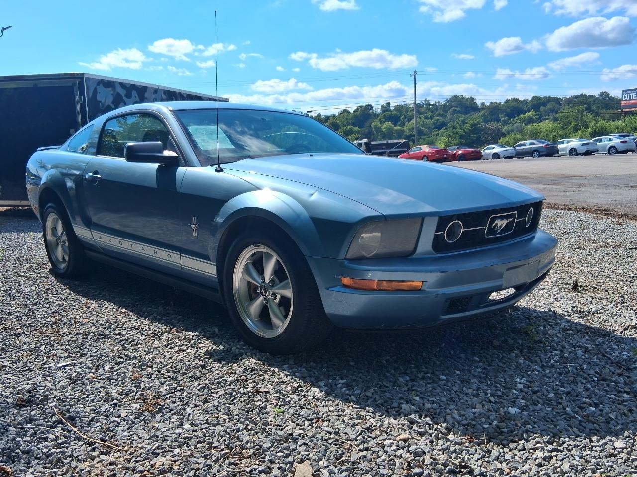 Ford Mustang 2dr Cpe Premium 2008