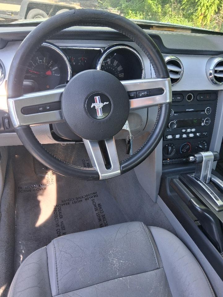 Ford Mustang 2dr Cpe Premium 2008