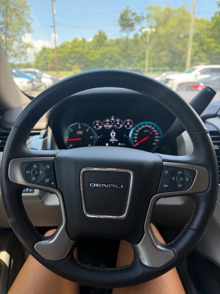 GMC Yukon 4WD 4dr Denali 2017