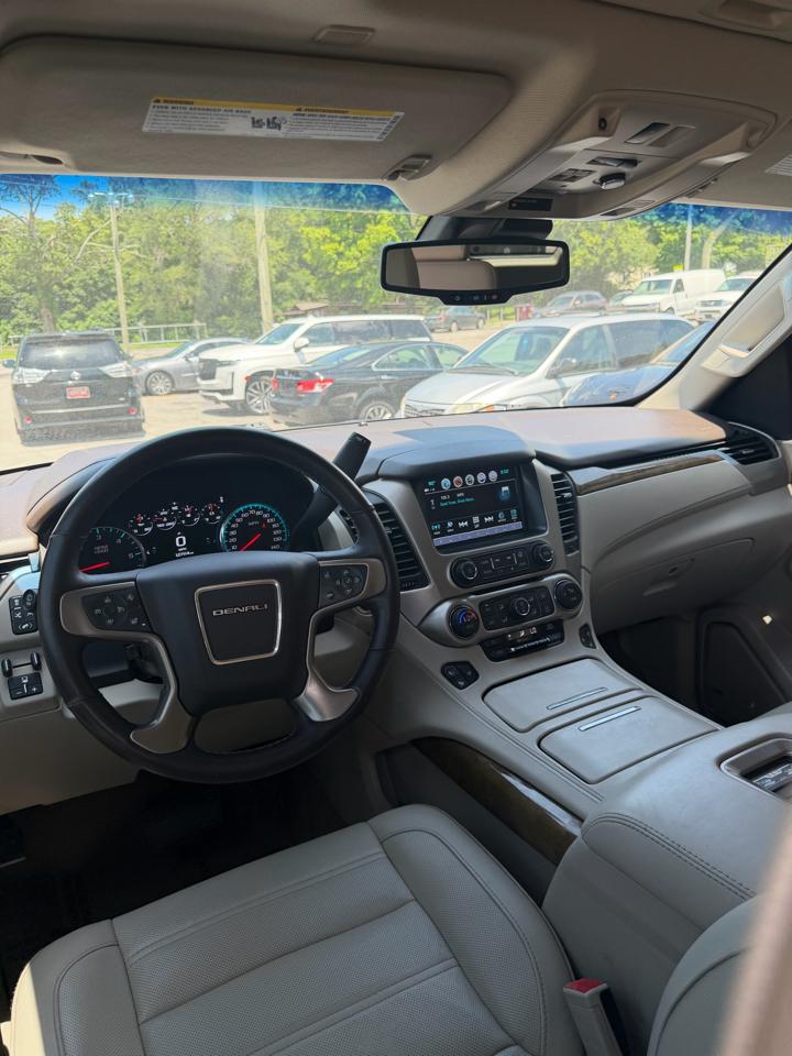 GMC Yukon 4WD 4dr Denali 2017