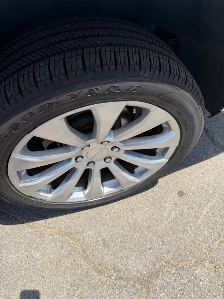 GMC Yukon 4WD 4dr Denali 2017