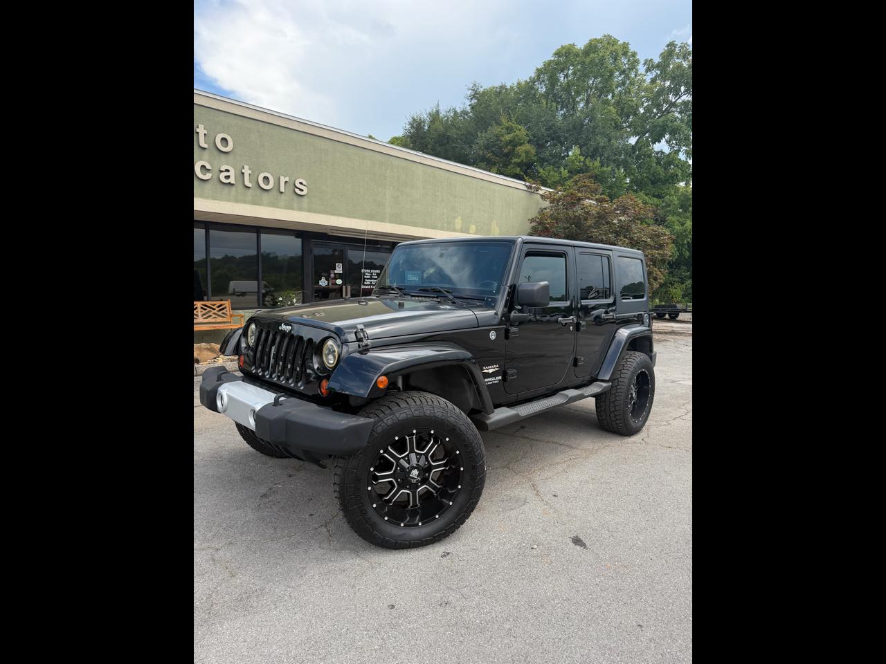 2012 Jeep Wrangler Unlimited 4WD 4dr Sahara