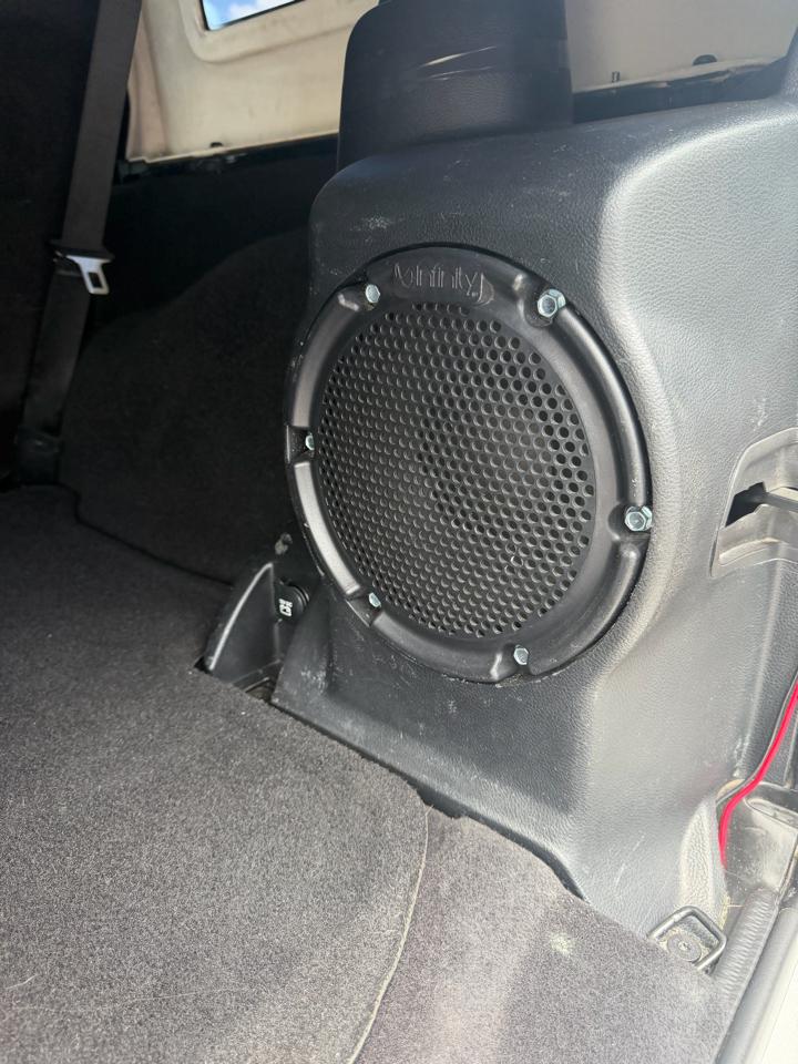 Jeep Wrangler Unlimited 4WD 4dr Sahara 2012
