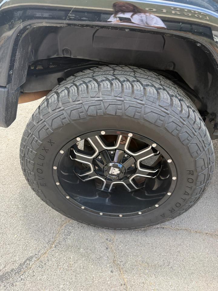 Jeep Wrangler Unlimited 4WD 4dr Sahara 2012