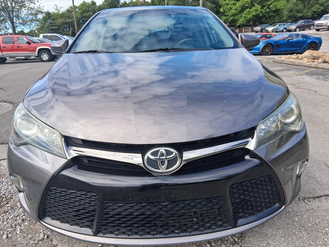 Toyota Camry 4dr Sdn I4 Auto SE w/Special Edition Pkg (Natl) 2016