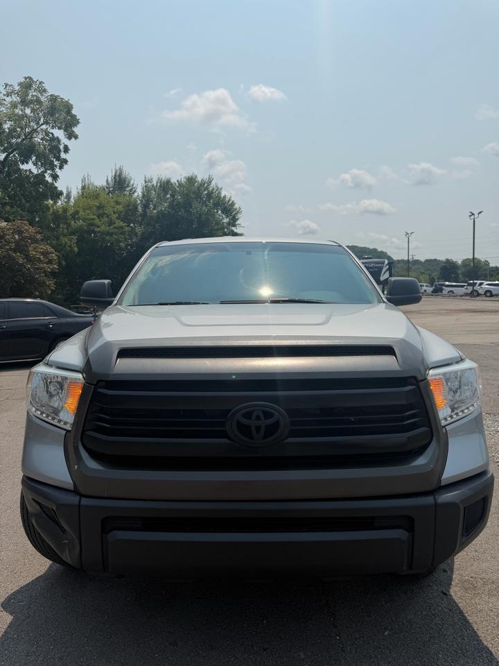Toyota Tundra 4WD Truck Double Cab 4.6L V8 6-Spd AT SR5 (Natl) 2014