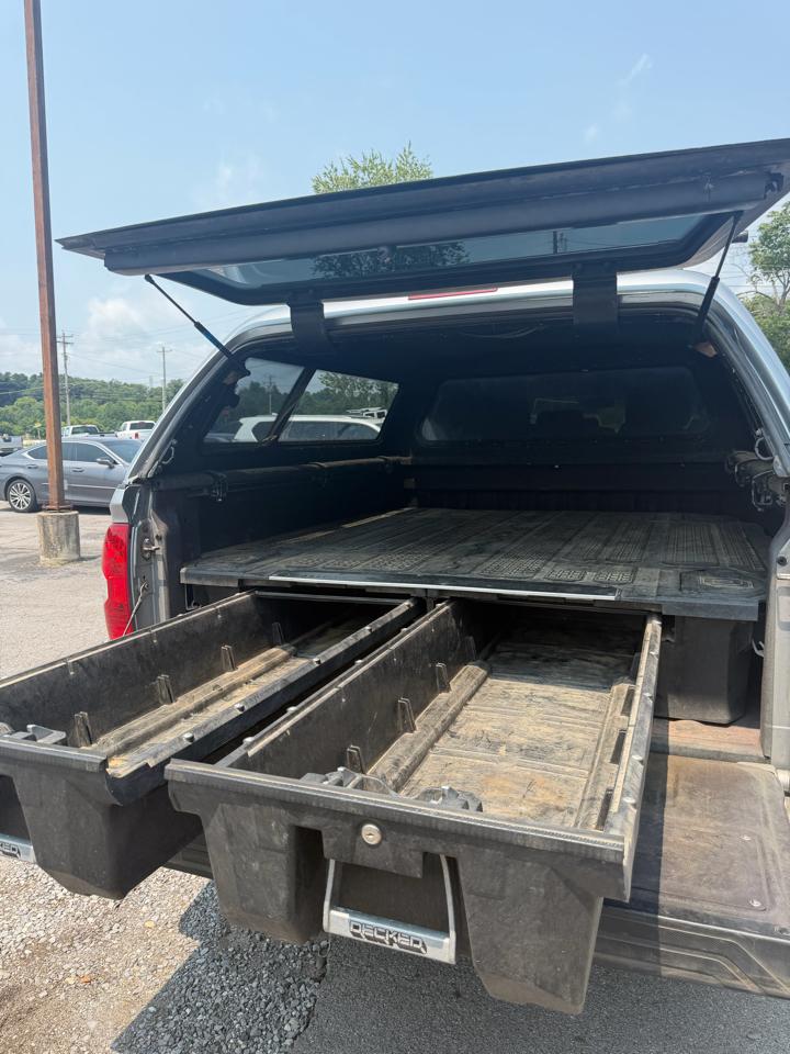 Toyota Tundra 4WD Truck Double Cab 4.6L V8 6-Spd AT SR5 (Natl) 2014