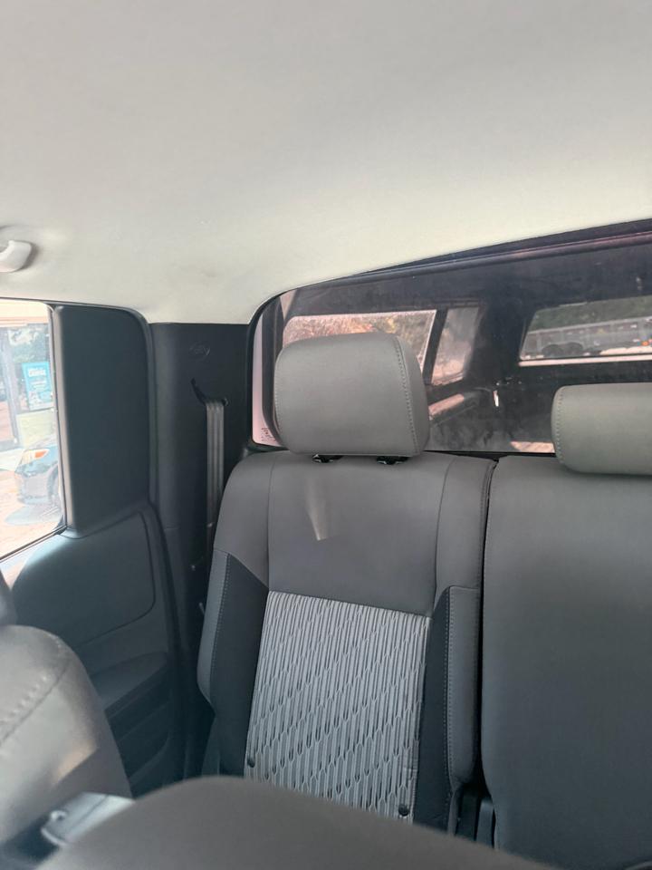 Toyota Tundra 4WD Truck Double Cab 4.6L V8 6-Spd AT SR5 (Natl) 2014