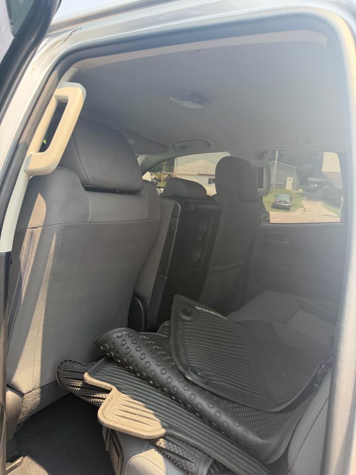 Toyota Tundra 4WD Truck Double Cab 4.6L V8 6-Spd AT SR5 (Natl) 2014