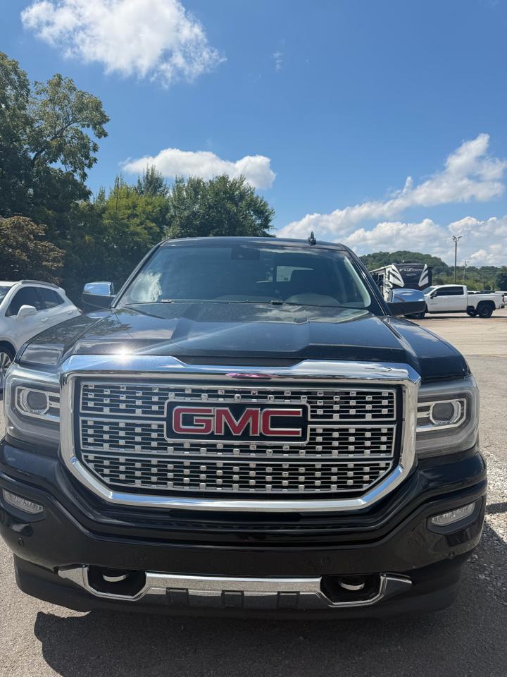 GMC Sierra 1500 4WD Crew Cab 153.0" Denali 2017