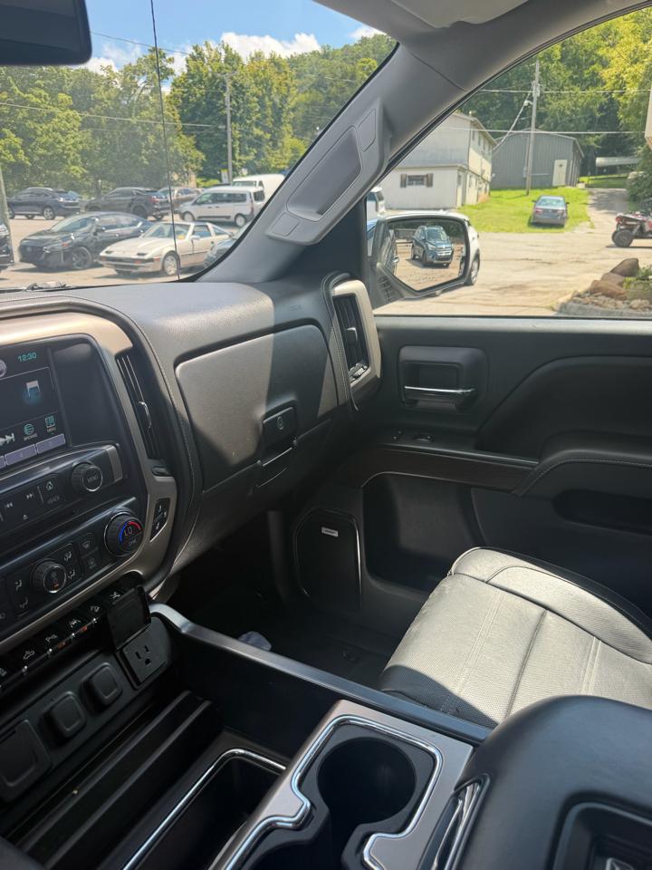 GMC Sierra 1500 4WD Crew Cab 153.0" Denali 2017