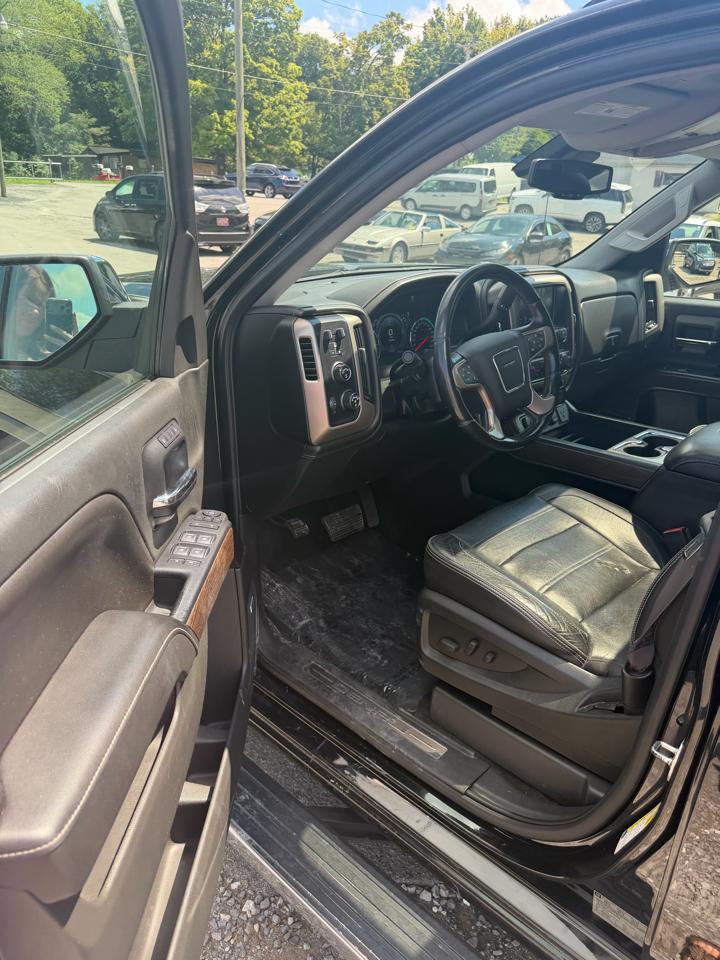 GMC Sierra 1500 4WD Crew Cab 153.0" Denali 2017
