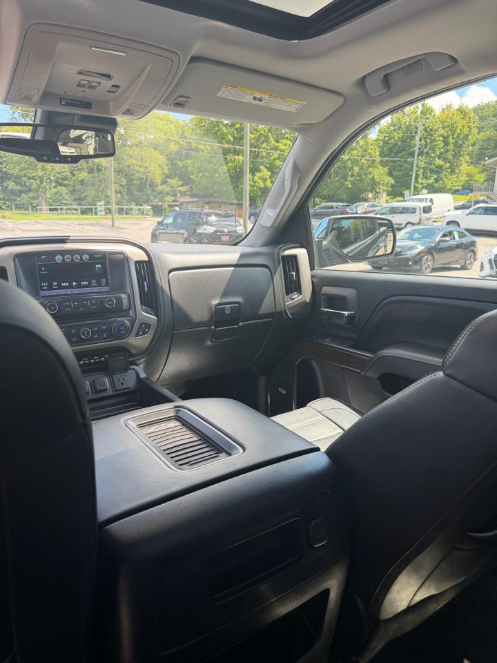 GMC Sierra 1500 4WD Crew Cab 153.0" Denali 2017